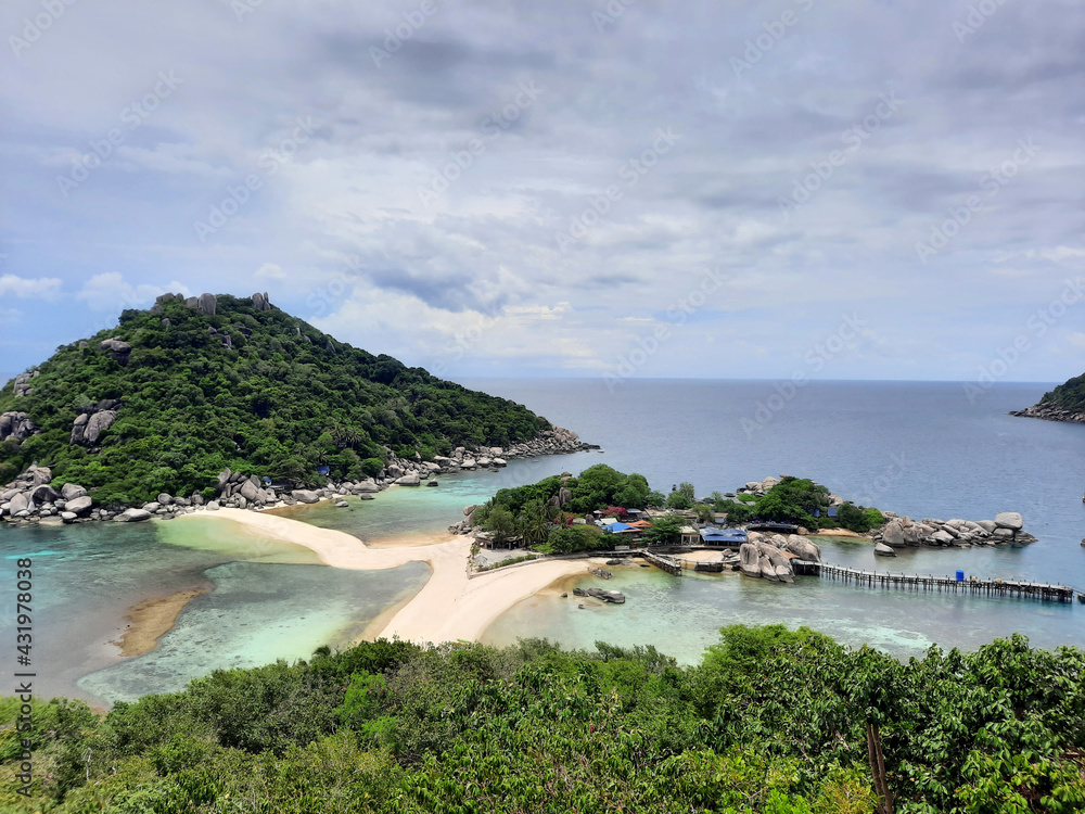 at the most famous viewpoint named Koh Nang Yuan Viewpoint on the tropical small island named Nangyuan Island Beach in Thailand next to the island named Koh Tao at midday, May 3, 2021