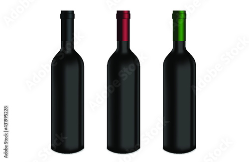 Tres botellas de vino con manga de diferente color