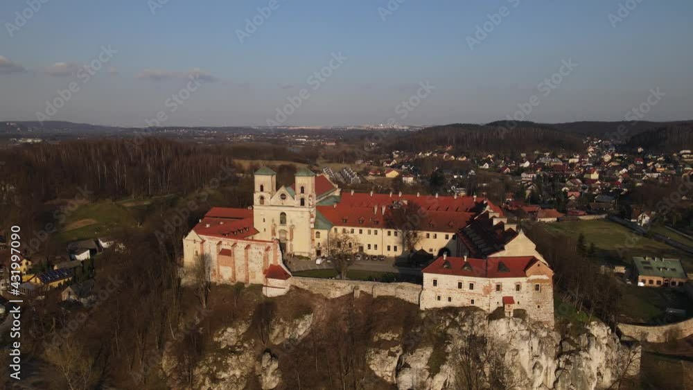Opactwo Benedyktynów w Tyńcu koło Krakowa Opactwo Benedyktynów w Tyńcu koło Krakowa