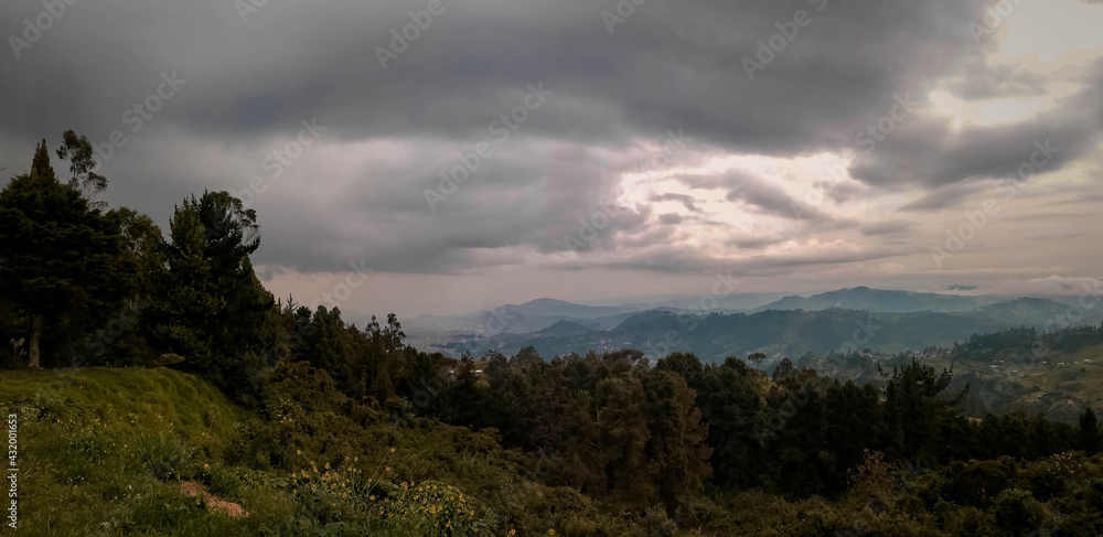 Paisaje desde el mirador de Uchuloma en Cuenca Ecuador Paisaje desde el mirador de Uchuloma en Cuenca Ecuador