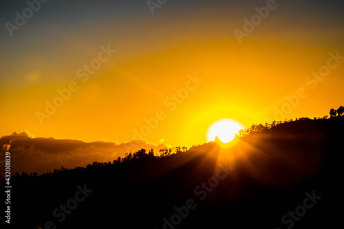 Caída de sol en Yunguilla provincia del Azuay Ecuador photo