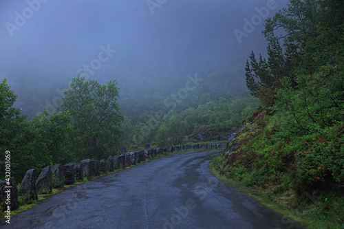 Picturesque Norway highway ...