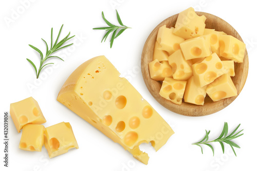 Foto piece of cheese isolated on white background with clipping path