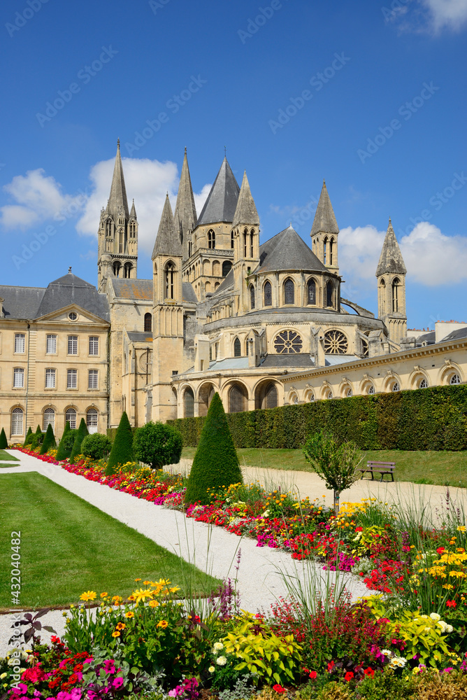 L’abbaye aux Hommes et l‘église Saint-Etienne à Caen, Normandie, France