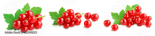 Photo Red currant berries with leaf isolated on white background