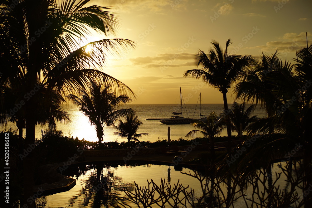 Obraz premium Okinawa sunset