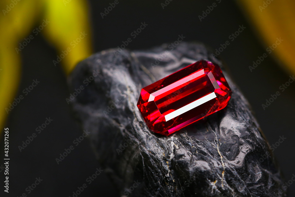 Red Gem Art and Decoration Gemstone RED RUBY Red Gem Art and Decoration Gemstone RED RUBY