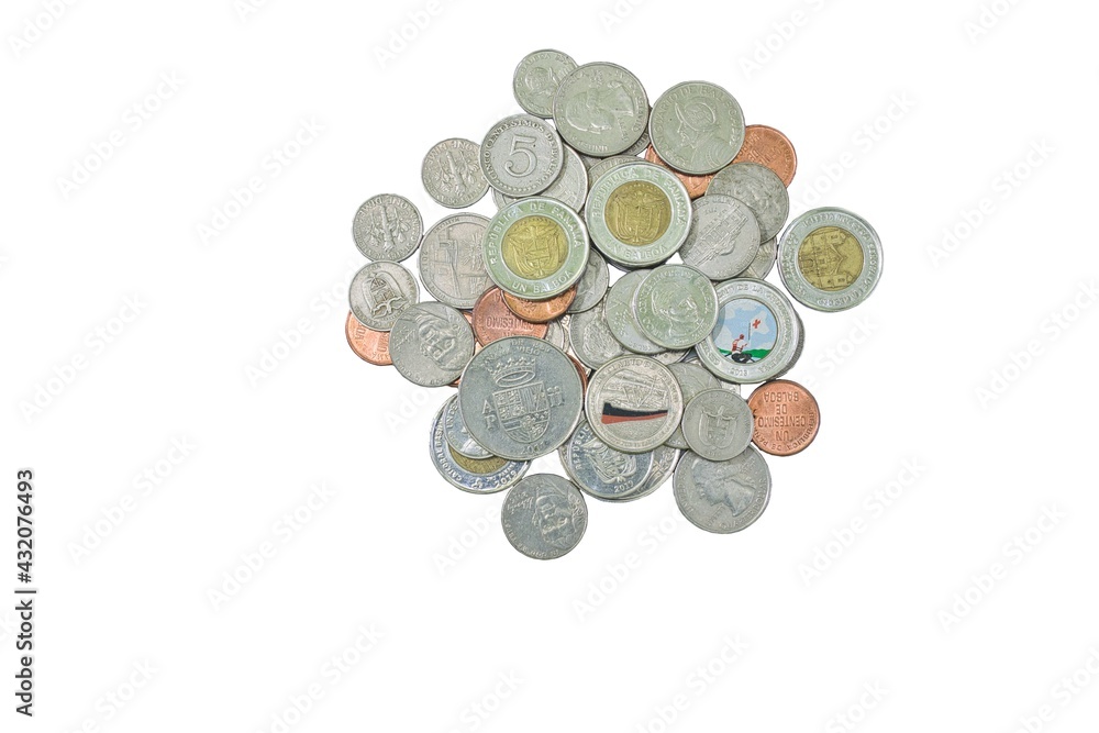 Monedas de la República de Panamá sobre fondo blanco Monedas de la República de Panamá sobre fondo blanco