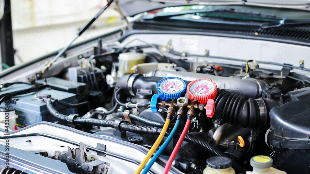 Car air conditioner check service, leak detection, fill refrigerant.Device and meter liquid cooling in the car by specialist technicians. Car air conditioner check service, leak detection, fill refrigerant.Device and meter liquid cooling in the car by specialist technicians.