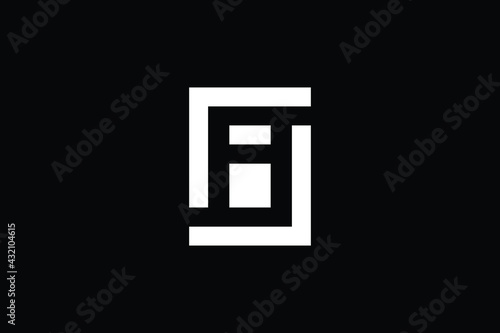SI logo letter design on luxury background. IS logo monogram initials letter concept. SI icon logo design. IS elegant and Professional letter icon design on black background. S I IS SI