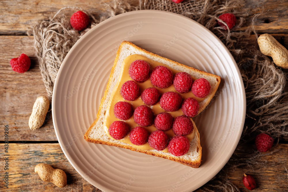 Peanut butter sandwiches with fruits Peanut butter sandwiches with fruits