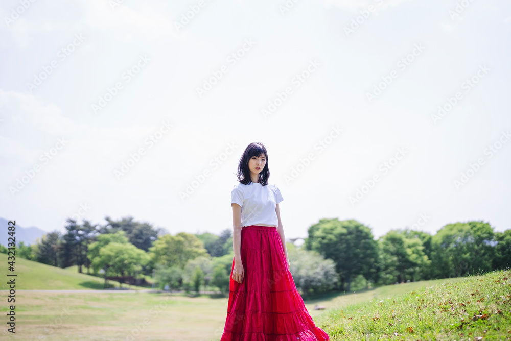 公園の女性 公園の女性
