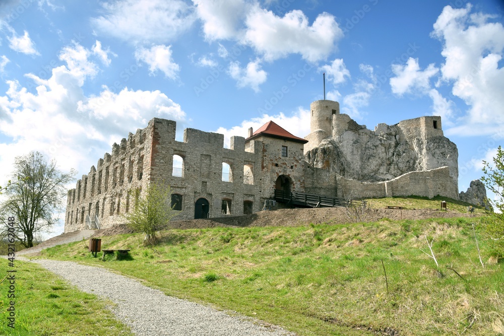 Rabsztyn Castle, Trail of the Eagles' Nests, Olkusz, Poland heritage,