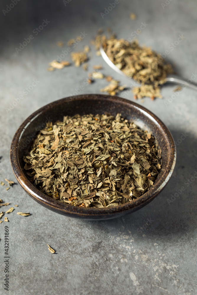 Dry Organic Basil Spice