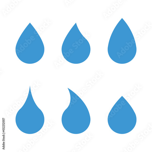 Water droplet icon. Simple vector illustration on a white background
