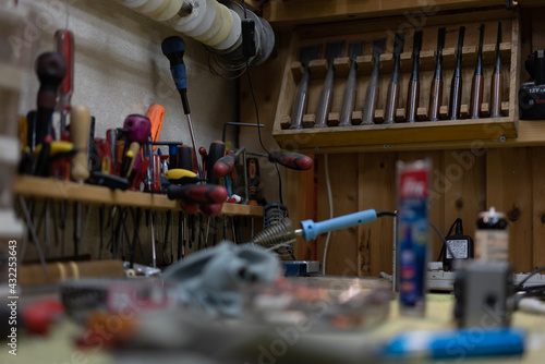 repair of a guitar