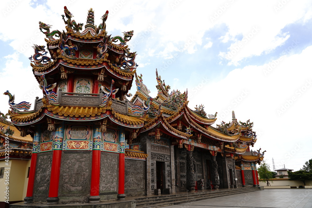 Text is Seitengu. Seitengu, a Taiwan temple or a palace in Sakado City, Saitama Prefecture in Japan. There are 5,000 dragon sculptures. Text is Seitengu. Seitengu, a Taiwan temple or a palace in Sakado City, Saitama Prefecture in Japan. There are 5,000 dragon sculptures.