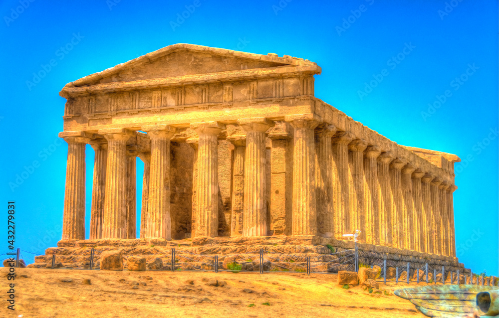 Temple of Concordia (UNESCO) , valley of temples (Agrigento, Sicily)