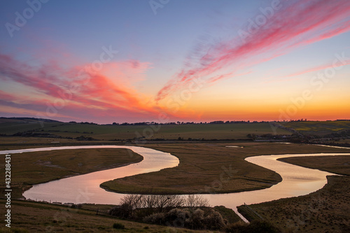 Quadro em tela April sunset over the meandering river in the cuckmere valley south downs east S