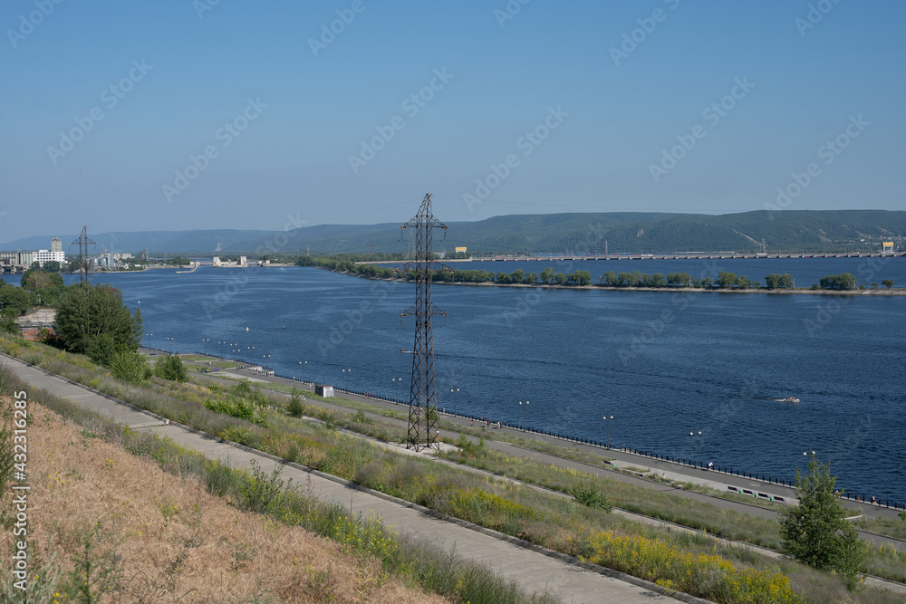 view of the Volga River near the Zhigulevsky Mountains