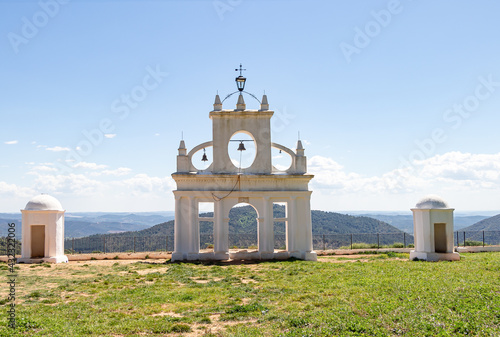 Cuadro en lienzo White arch of Steeple and sentry boxes in the interpretation center of the peña
