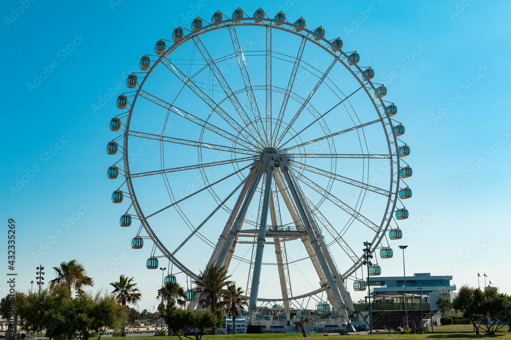 ferris wheel in the park