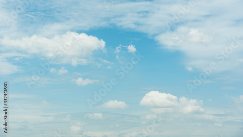 Fototapeta Naklejka Na Ścianę i Meble -  The sky and clouds of the day