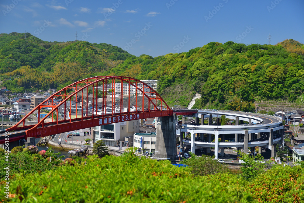 Fototapeta premium 春の音頭大橋