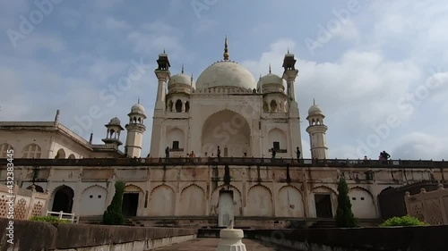 Time lapse of Bibi ka maqbara - A replica of Taj Mahal situated in Aurangabad. It houses a tomb of Dilras Banu Begum (Aurangzeb's wife) photo