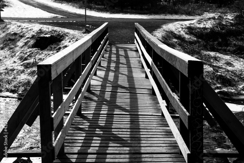 Fototapeta Naklejka Na Ścianę i Meble -  bridge over black