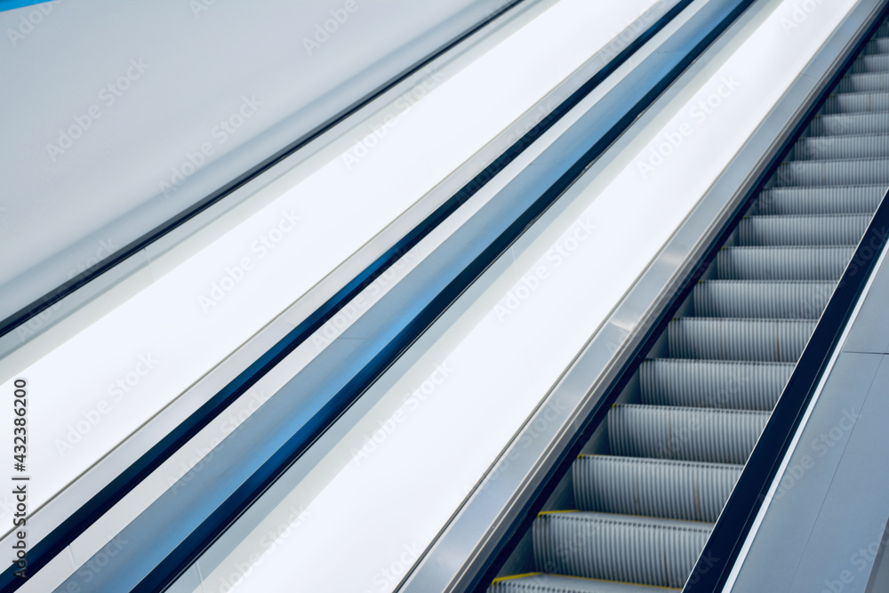 Obraz premium Escalator en montée