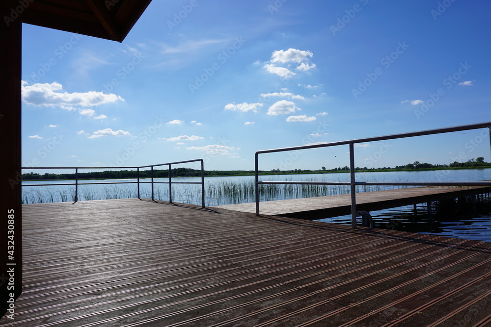 Naklejka premium pier over the lagoon 
