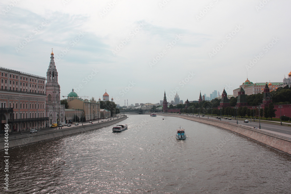 Obraz premium view of the city embankment