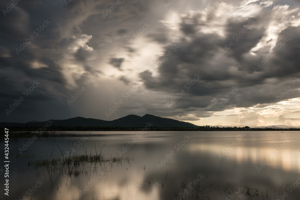 Fototapeta premium Dramatic clouds and sky background 