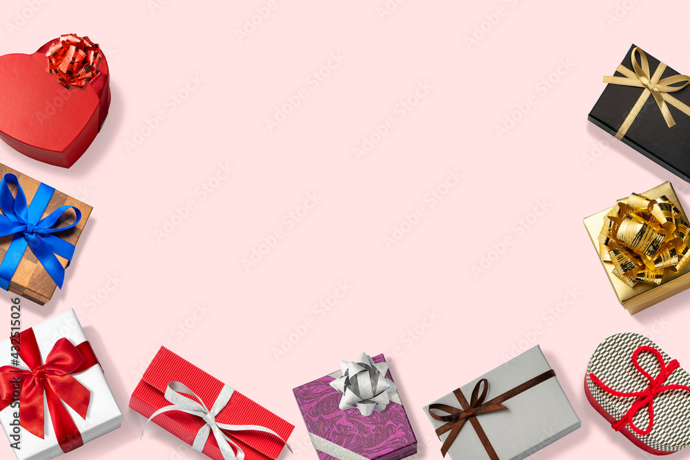 Fototapeta premium 色々なプレゼントの箱。クリスマス、バレンタインデーのギフト。上からのアングル。