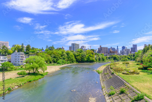 新緑の杜の都　仙台　広瀬川 © rujin