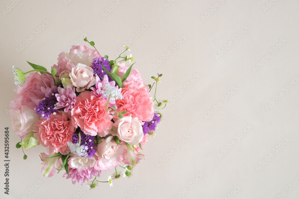 Fototapeta ピンクのカーネーションの花束