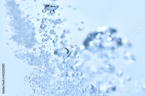 水中を漂う気泡
