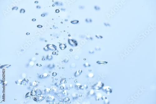 水中を漂う気泡