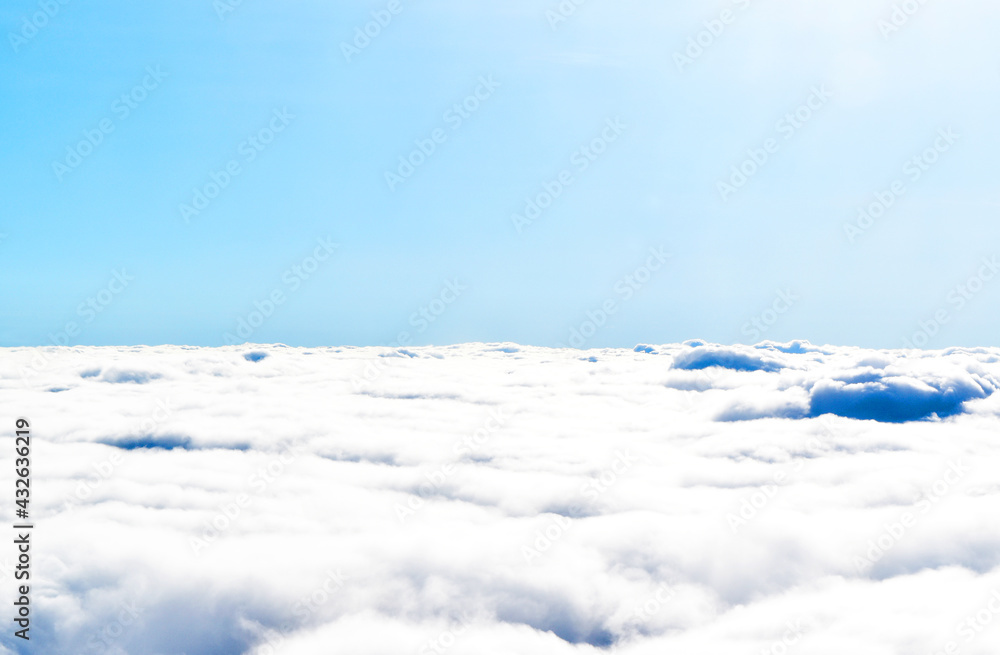 雲の上