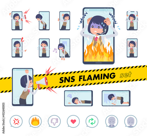 SNS炎上に関するインカムをつけたビジネス女性のセット