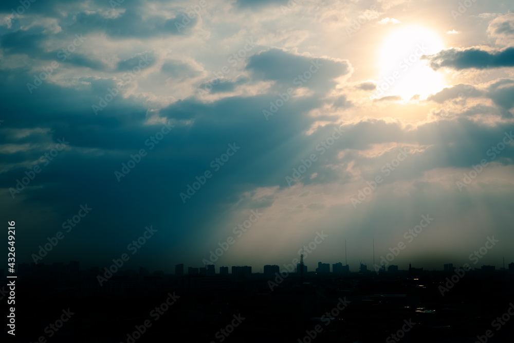 Obraz premium cloud texture in sky above town