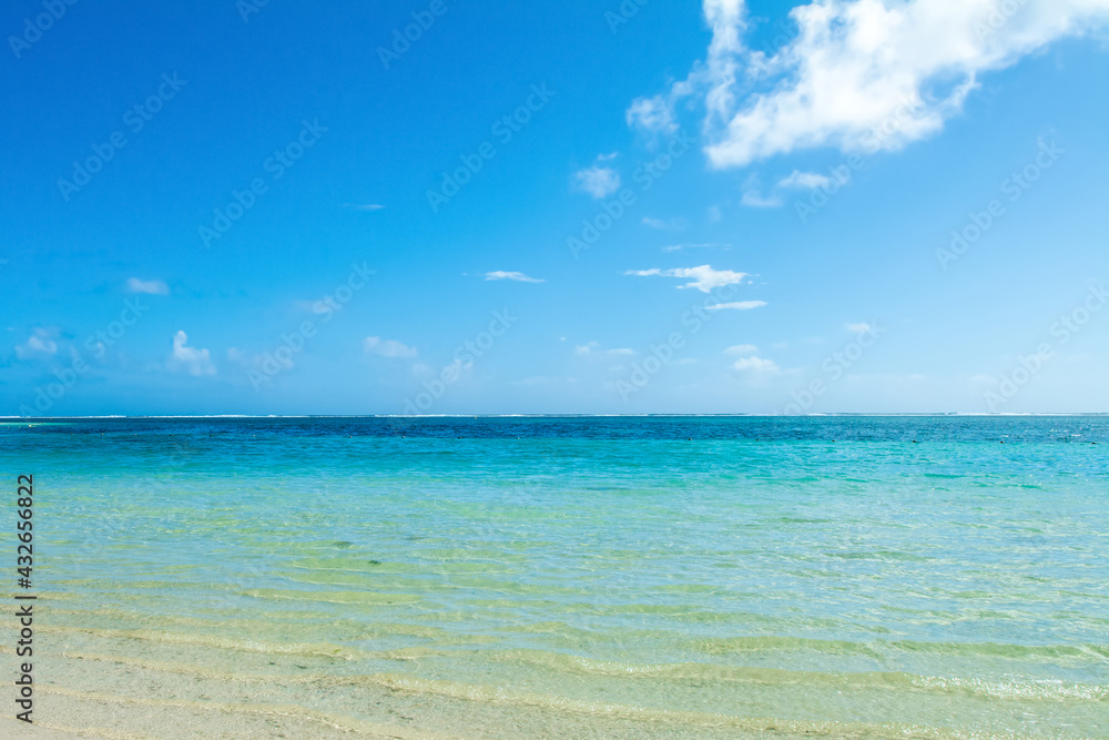 Obraz premium Belle Mare coast, Mauritius Island