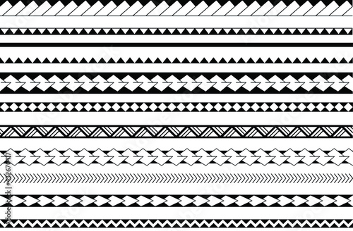 Set of vector ethnic seamless pattern. Ornament bracelet Maori tattoo style. Horizontal pattern. Design for home decor, wrapping paper, fabric, carpet, textile, cover