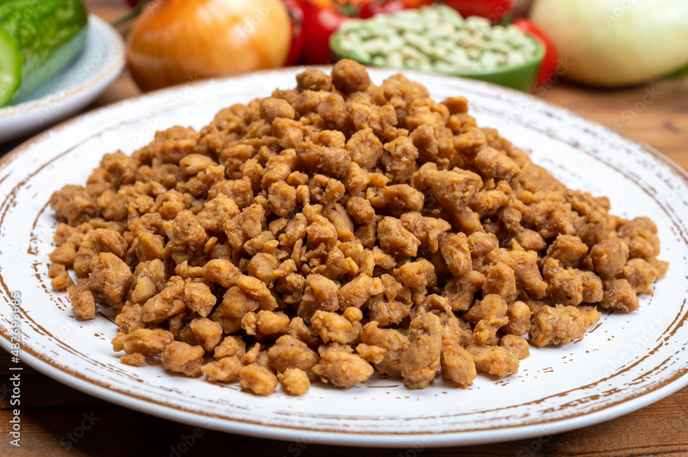 Vegetarian minced meat imitation made from grains, soybeans, vegetables and legumes Vegetarian minced meat imitation made from grains, soybeans, vegetables and legumes