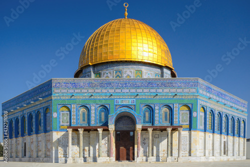 Jerusalem, Israel; May 4th, 2021 - The Dome of the Rock is an Islamic shrine located on the Temple Mount in the Old City of Jerusalem. 