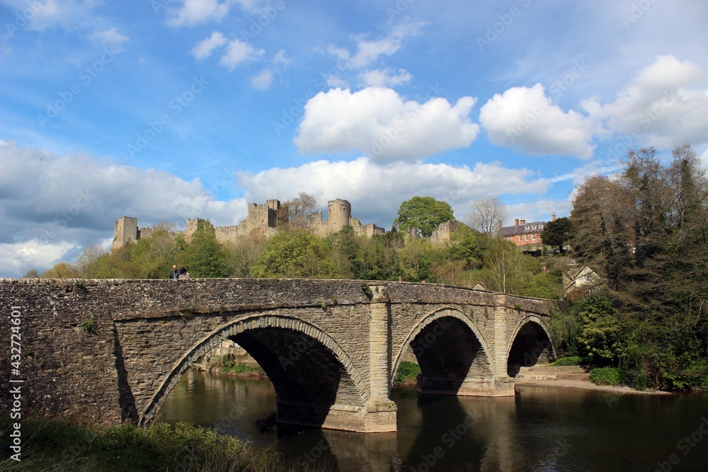 Ludlow Castle, Dinham Bridge and the River Teme, Shropshire/Salop.