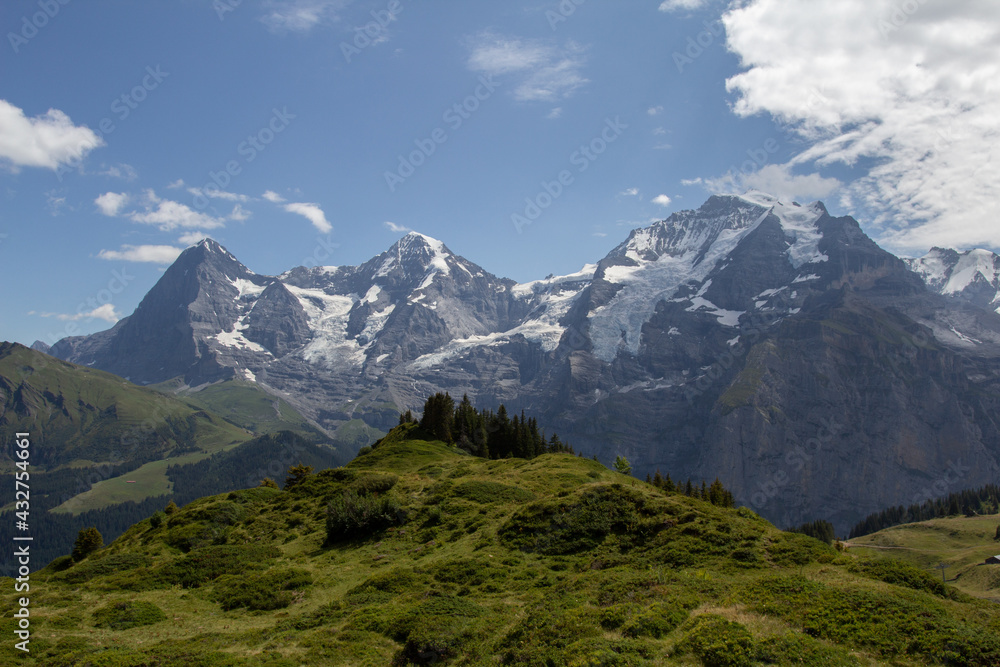 Fototapeta premium The North Face and its neighboring peaks in Mürren, Switzerland5184 × 3456