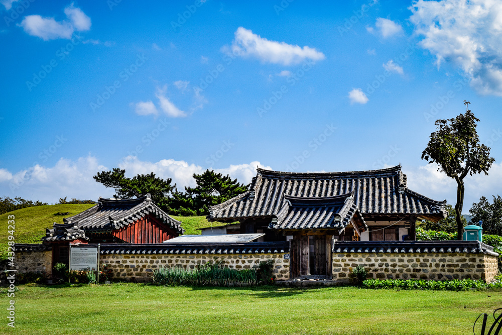 韓国、慶州の公園の情景