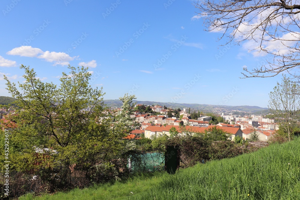 Vue d'ensemble de Saint Etienne depuis le quartier de la Cotonne, ville de Saint Etienne, département de la Loire, France